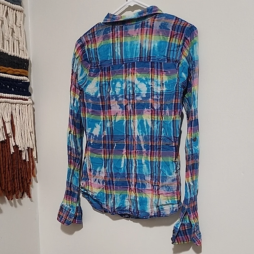 Daytrip Multicolor Plaid Button Up - Picture 5 of 5